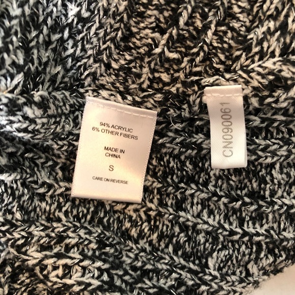 New York and Company Knitted Top - Picture 5 of 5